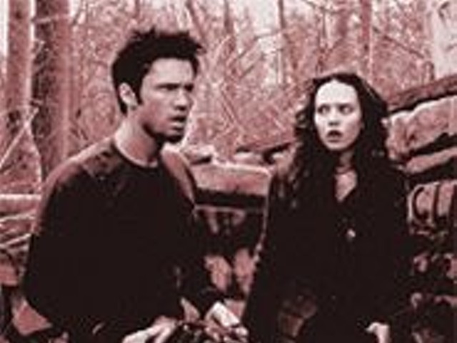 Jeffrey Donovan and Erica Leerhson in Blair Witch 2: Book of Shadows
