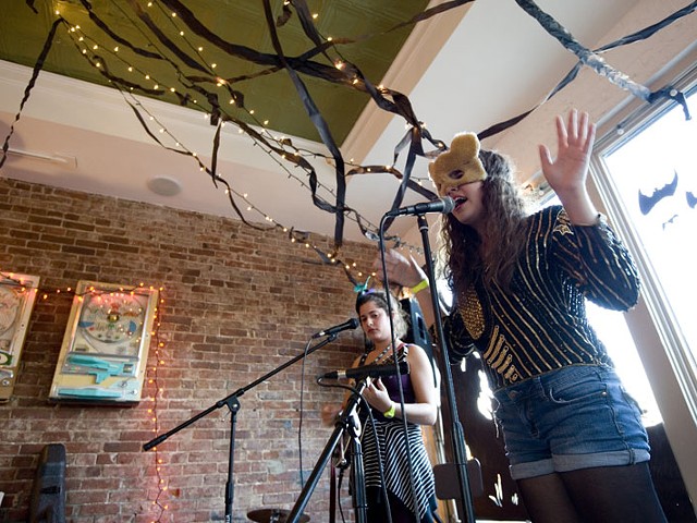 Hannah and Delia Rainey of Dubb Nubb perform at Foam during the Secret Sound Festival on October 30.