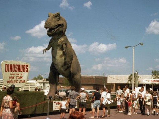 Northwest Plaza in its glory days, when dinosaurs still roamed the Earth. (Actually, 1966.)