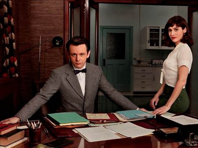 Michael Sheen and Lizzy Caplan look just like the professors wandering around at Wash U.