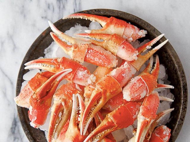 Crab legs. | Instagram/@dessertfortwo