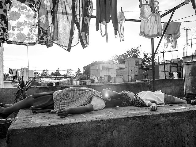 Roma depicts the Mexico City of Alfonso Cuarón's memory.