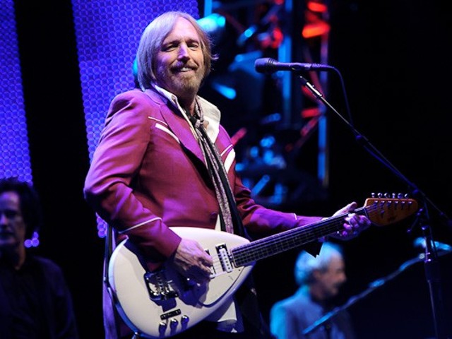 Tom Petty performing live at Verizon Wireless Amphitheater in 2010.