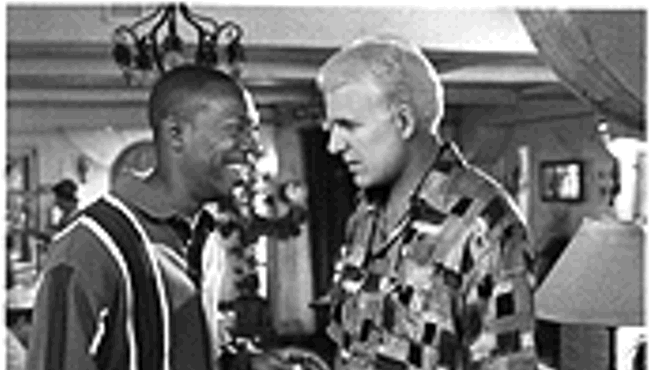 Eddie Murphy and Steve Martin in Bowfinger, an intermittently funny Hollywood satire