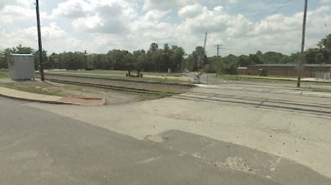 The tracks at the intersection of Leffingwell and Scott avenues.