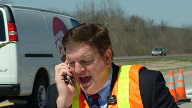 Rahn drew attention to highway work zones in 2006 when he set up his office alongside a Missouri freeway.