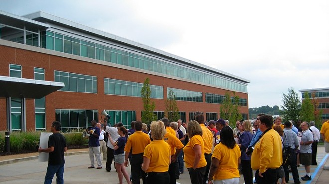 Bensalem, Penn. workers and union supporters outside Express Scripts, Inc. headquarters August 30.