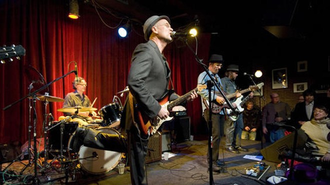 Marshall Crenshaw on stage with Bottle Rockets in January 2011