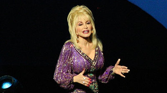 Show Review + Setlist: Dolly Parton at the Fox Theater, St. Louis, Thursday, August 14