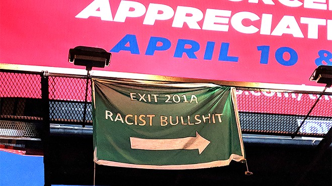 'Racist Bullshit Ahead,' Warns Highly Accurate Sign Outside Arpaio Speech to St. Louis County GOP
