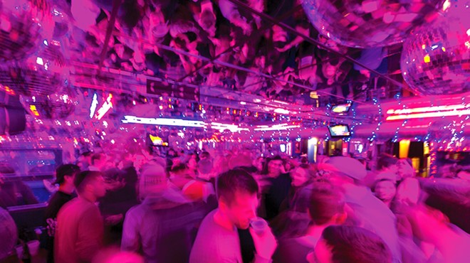 The mirrored ceiling at Mike Talayna’s Juke Box lets you see twice as many bad decisions happening.