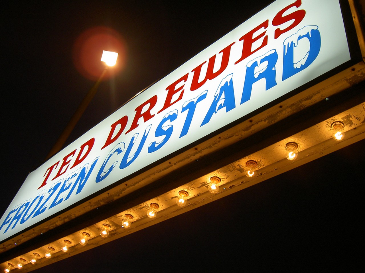 5. The first St. Louis Ted Drewes location stood between a Shell station and a watermelon stand.
Photo courtesy of prettywar-stl / Flickr