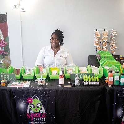 Jermasa Dees owns and operates STL Space Treats bringing you the edibles of your dreams.