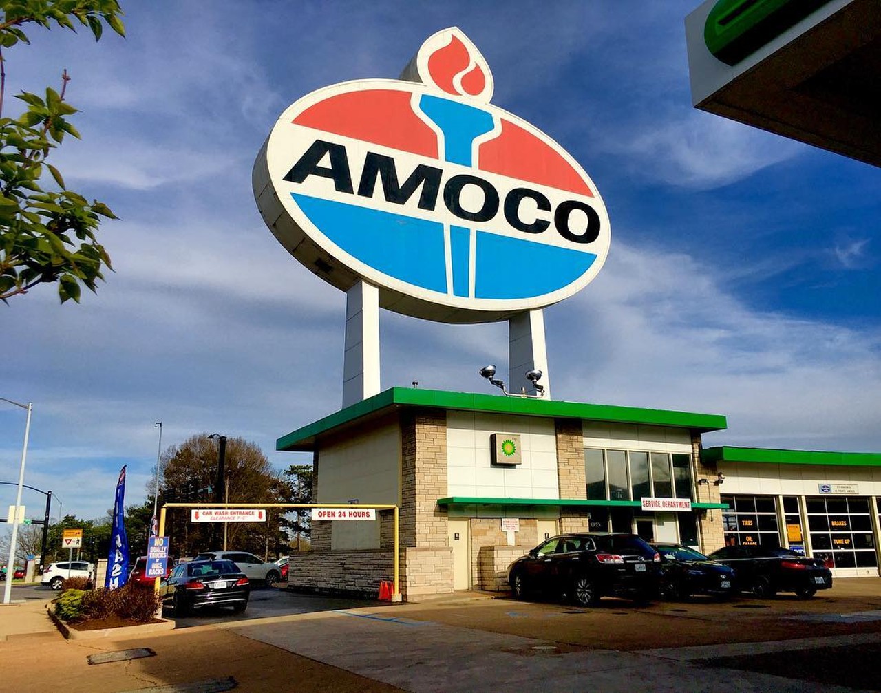 World's Largest Amoco Sign
981 S. Skinker Blvd., Skinker, MO
The Amoco brand hasn't been a real player for a decade, but they still rep the World's Largest Amoco Sign at this BP off Skinker in University City.
Photo courtesy of the_fotographer / Instagram