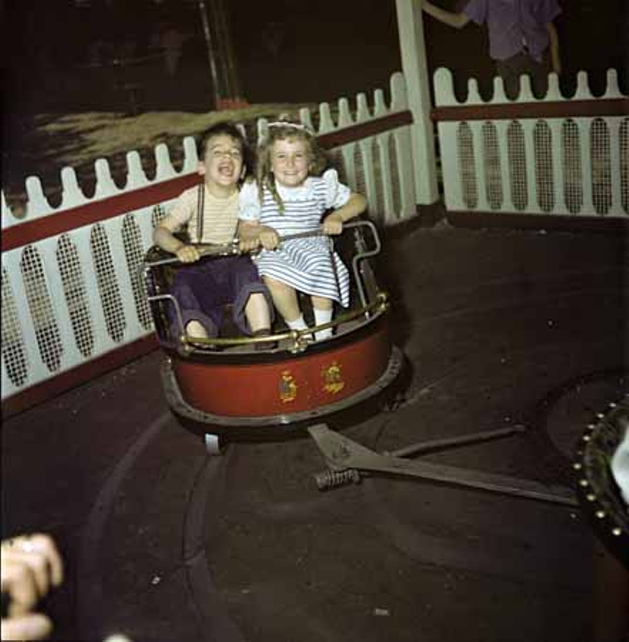 1947. Oh, the joys of kiddie rides.