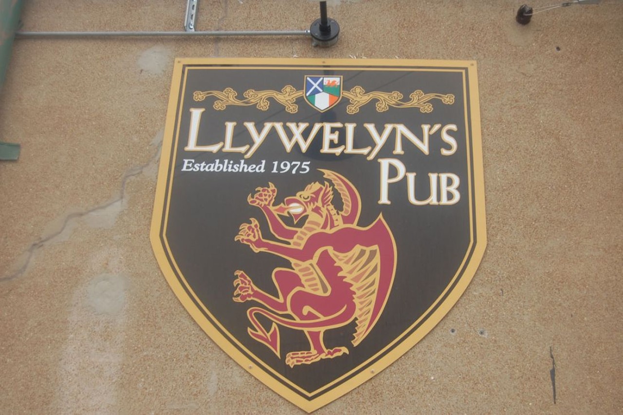Llywelyn's Pub
Locations in Webster Groves, Winghaven, St. Charles, Wildwood, Soulard, the Central West End and Kansas City.
This St. Louis favorite was one of the first businesses established in what is now the Central West End.