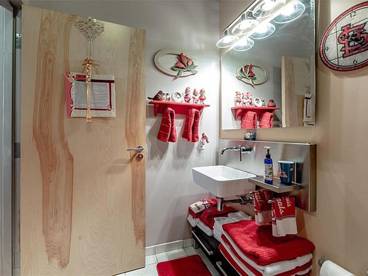 A St. Louis Cardinals-Themed Loft Downtown Is Going Crazy on Zillow Gone Wild [PHOTOS]
