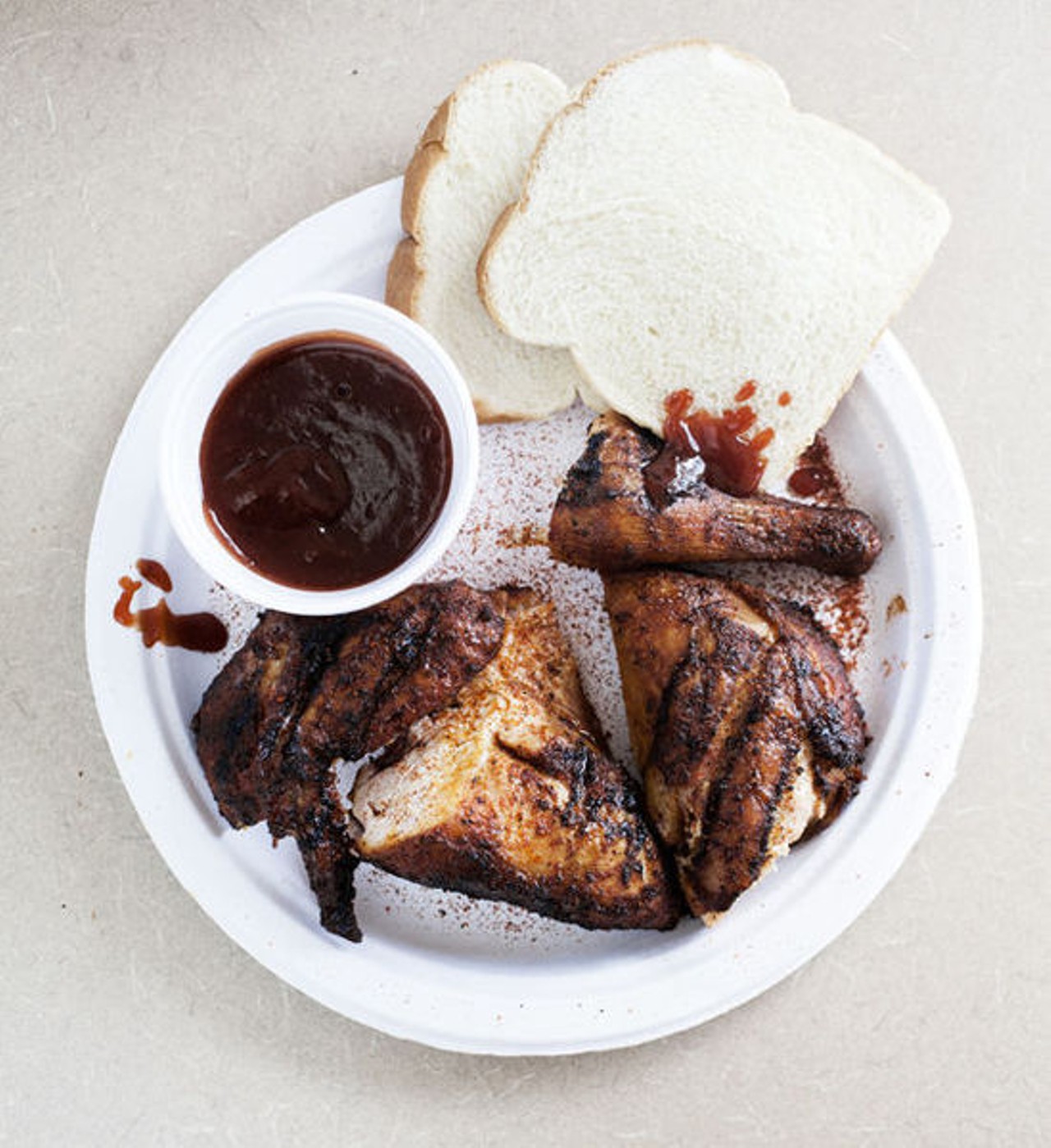 Chicken + sauce + bread = all you need at Lil' Mickey's Memphis Barbeque in St. Louis.