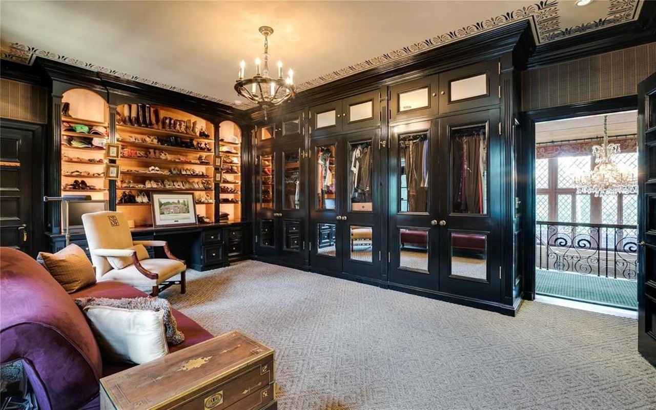 Check Out the Sauce Closet in this Ladue Mansion [PHOTOS]