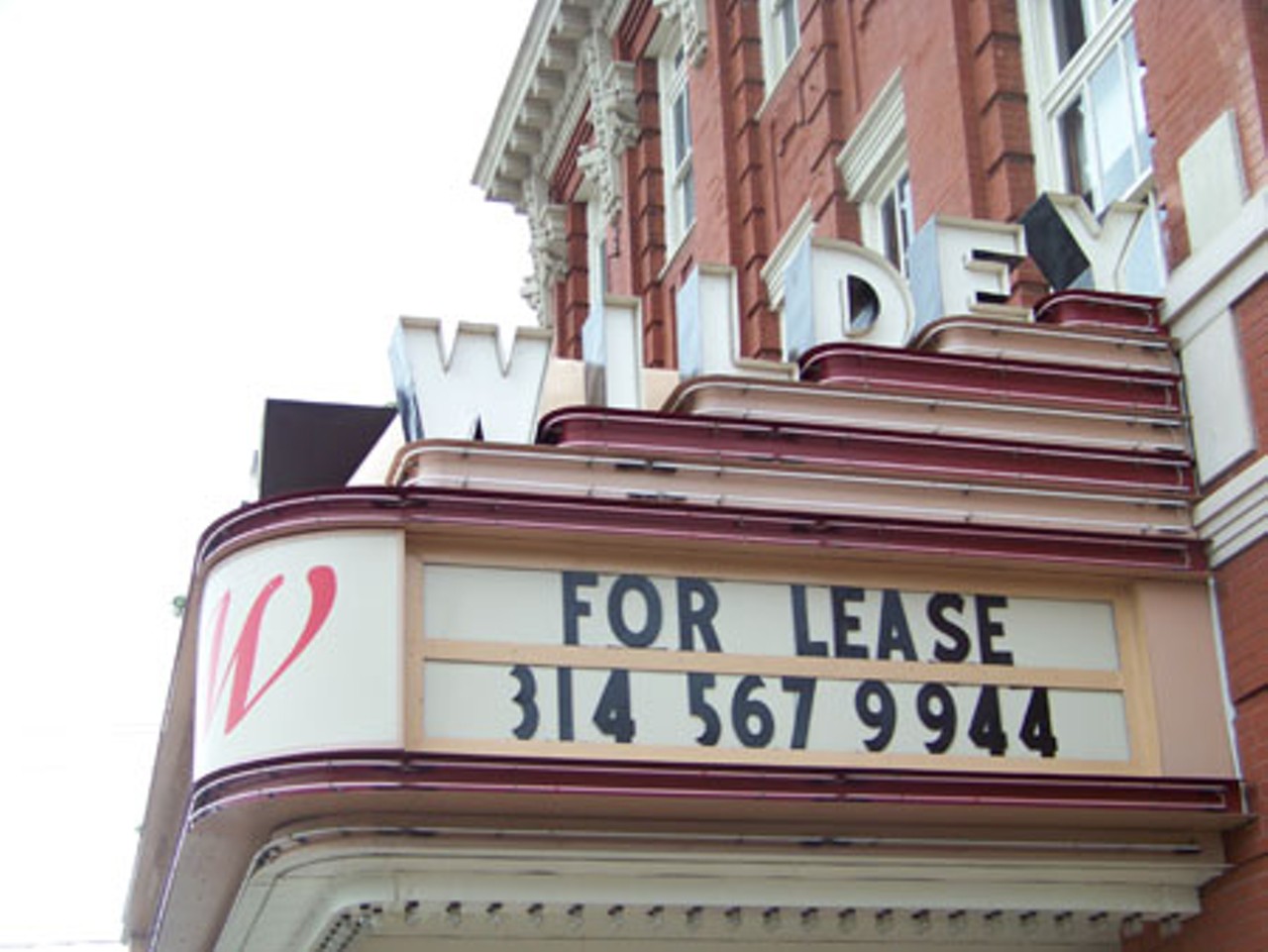 ...But theater's owners apparently are still looking for a tenant.
