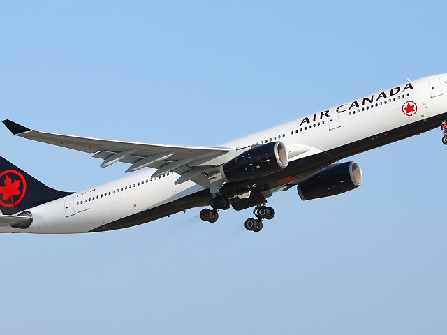 An Air Canada plane, possibly heading to or from St. Louis.
