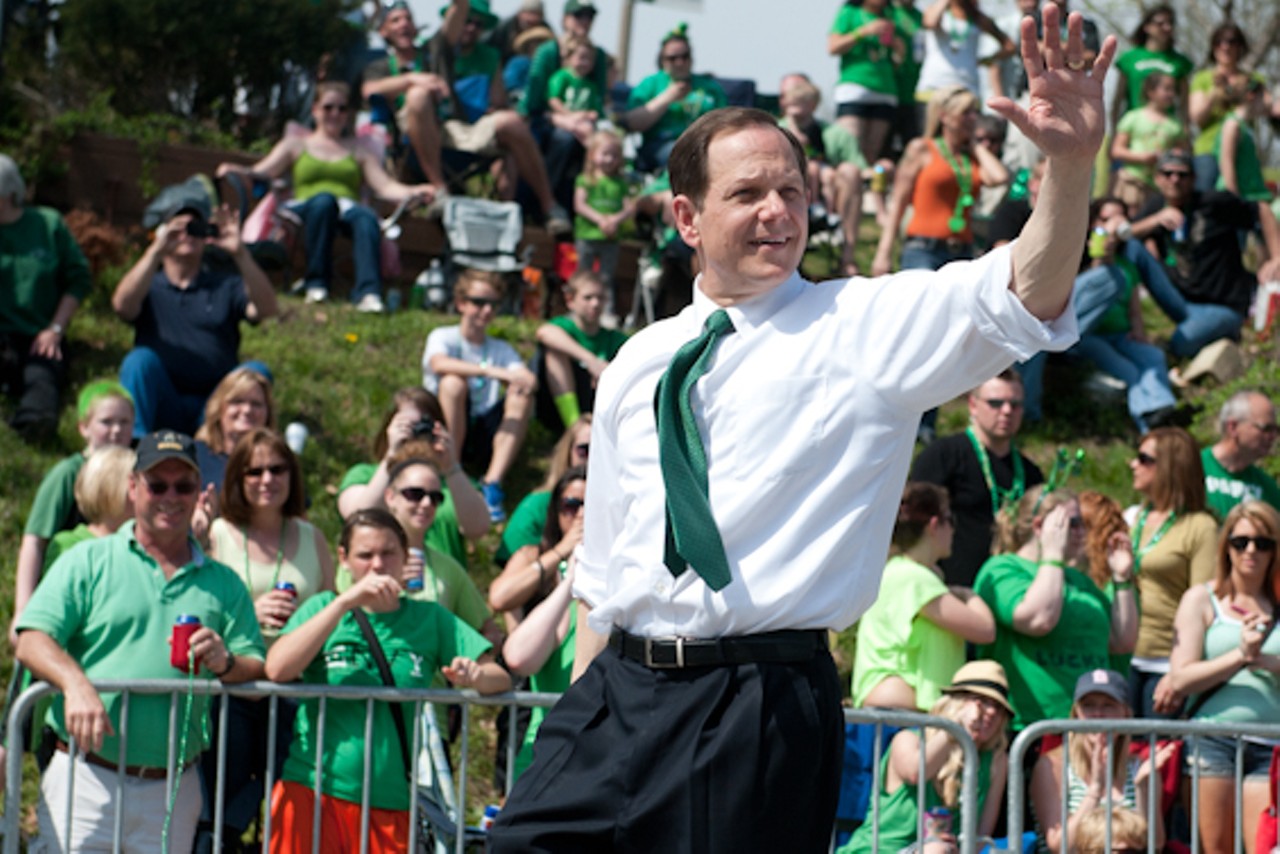 Mayor Slay walks down Tamm Avenue as part of the St. Patrick's Day parade in Dogtown.