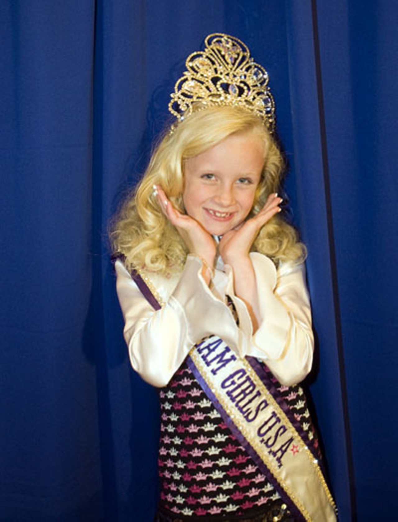 Elizabeth Anastasia Bennett from Lees Summit, Missouri was 2007 National Junior High Point Champion.