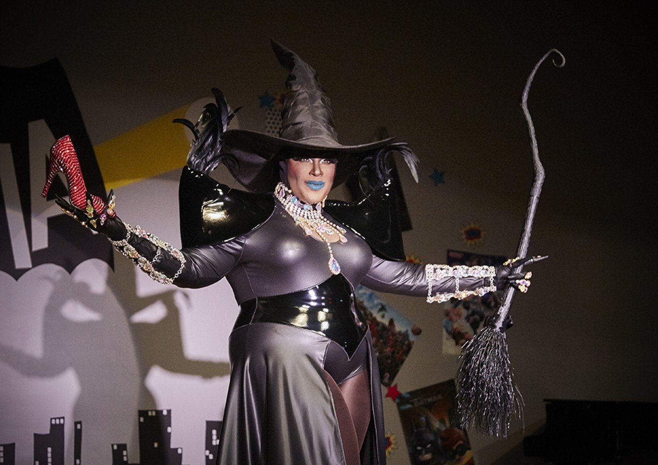 Widow von Du models as the Wicked Witch.