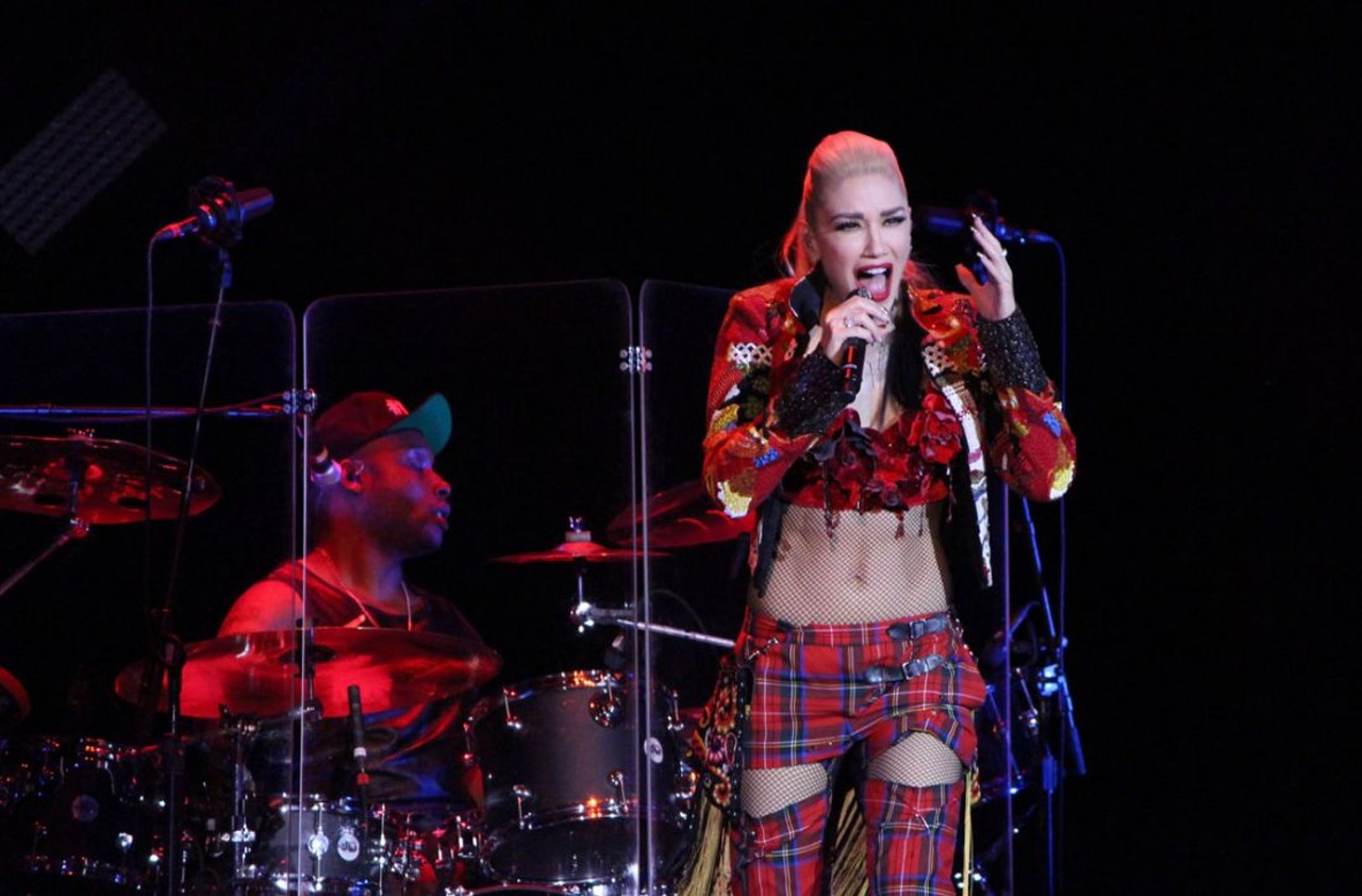 Gwen Stefani Killed It at Hollywood Casino Amphitheatre on Wednesday