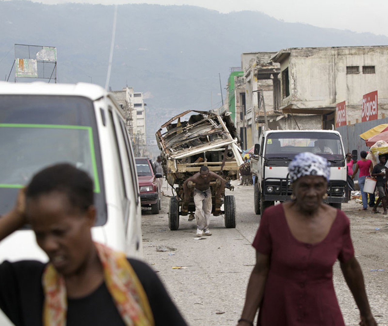 Street scene, Port-au-Prince.