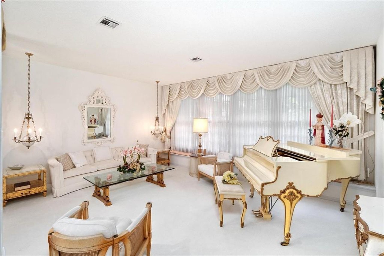 It Looks Like Liberace Designed This Chesterfield House With an Indoor Pool [PHOTOS]