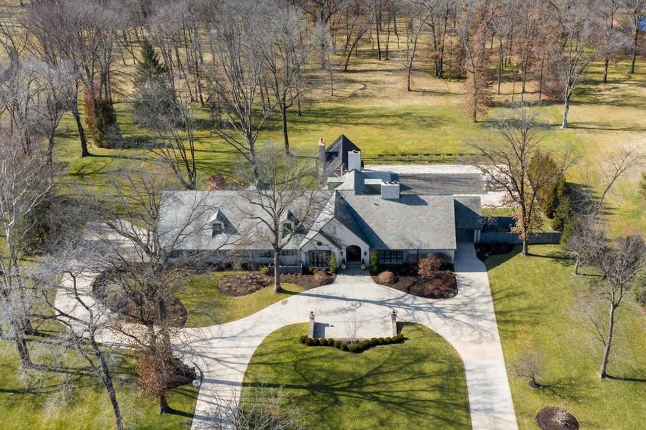 Joe Buck's $3.3 Million Mansion in St. Louis Has Sold [PHOTOS]
