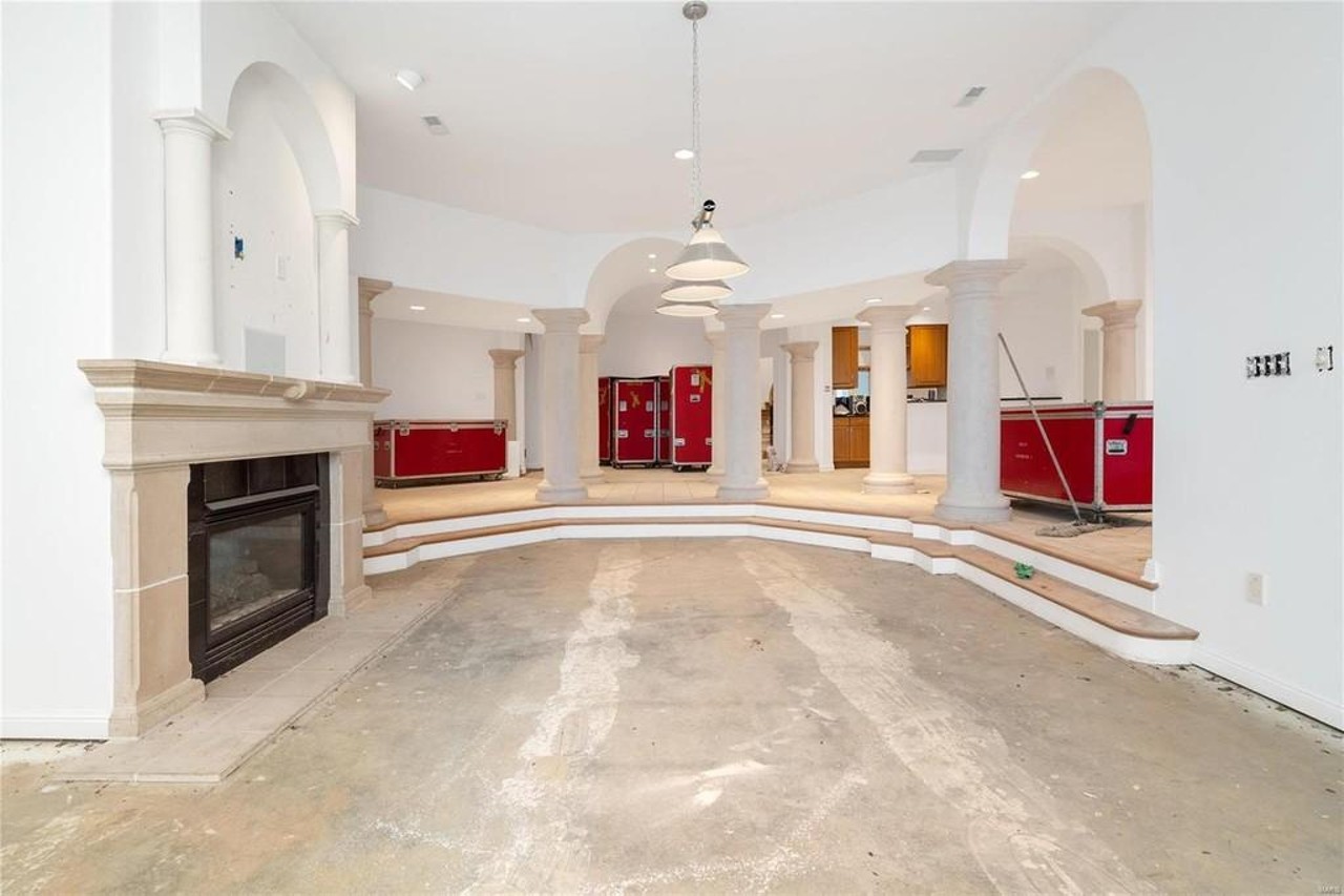 Nelly's Crumbling Mansion Hits the St. Louis Real Estate Market [PHOTOS]