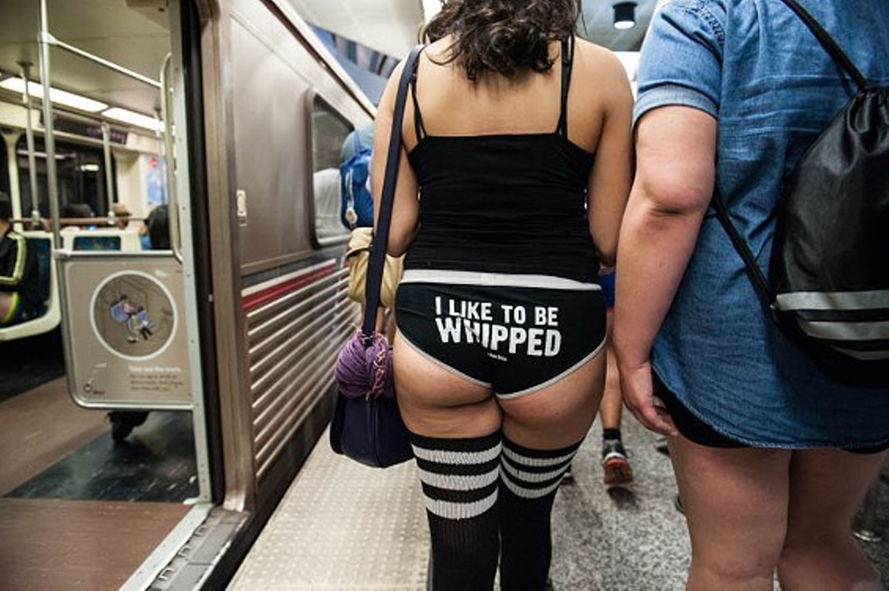No pants subway ride 2014: Commuters drop their pants across the world – New  York Daily News