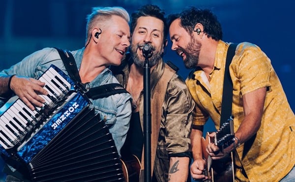 Old Dominion promises "no bad vibes" — and the band more than delivered at Enterprise Center Saturday.