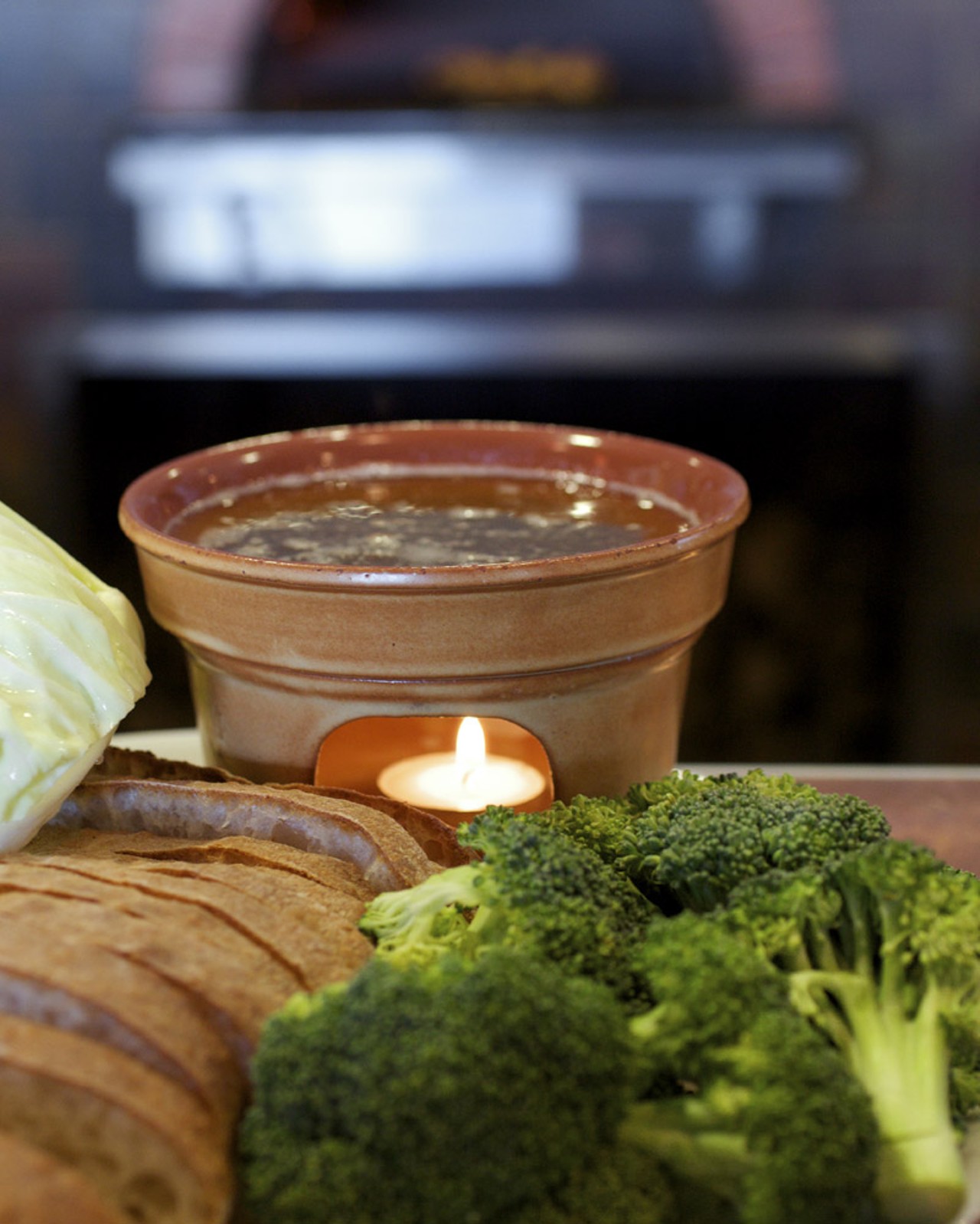 From the shared plates section of the menu, Bagna Cauda, from the Piedmonte region of Italy, is a cloay pot with a sizzling mix of butter, extra virgin olive oil, garlic, red pepper and anchovies and is served fondue style with crisp cabbage, broccoli and sliced ciabatta.