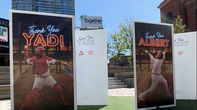 Say Thanks To Your Favorite St. Louis Cardinals in 7-Foot Cards