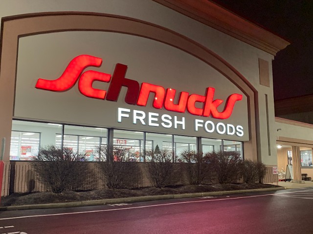 Schnucks grocery store