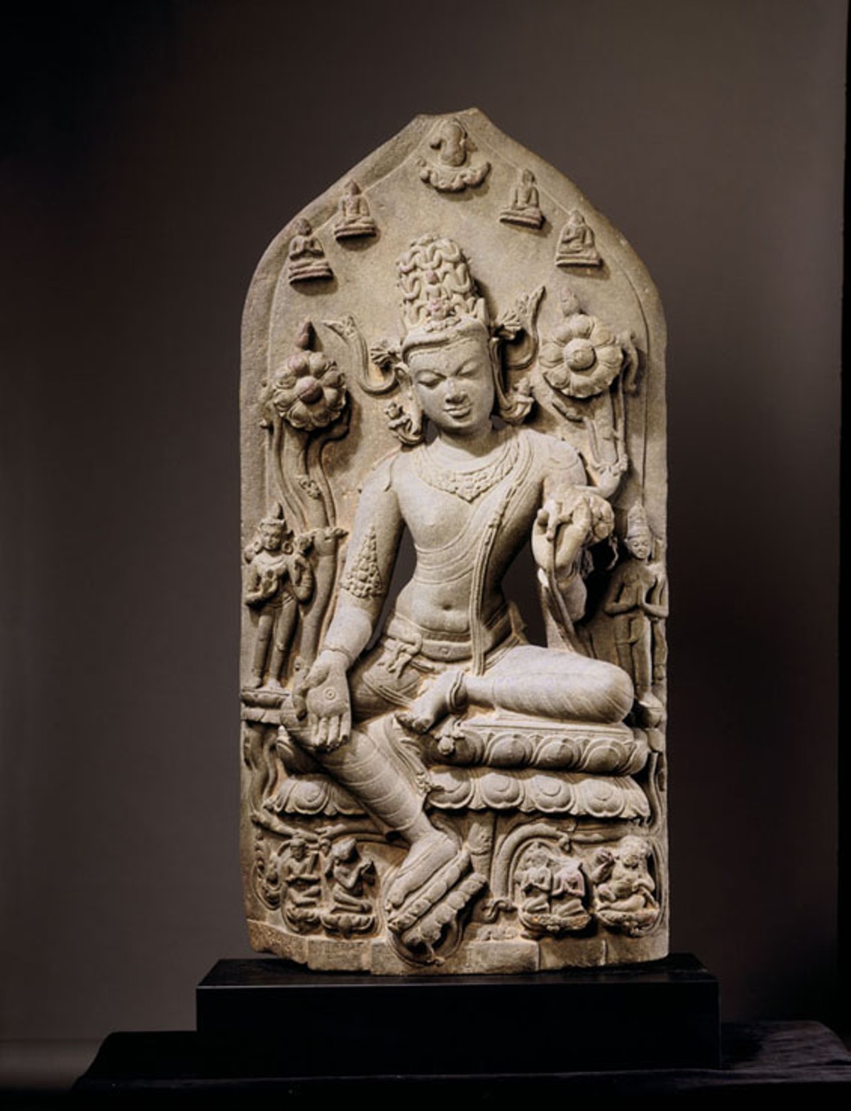 Bodhisattva Avalokitesvara in the Form of Khasarpana Lokesvara, late 11th or early 12th century, India, Bihar or Bengal.