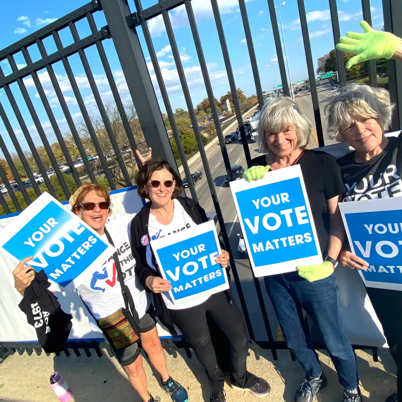 St. Louis Gets Out to Vote: Scenes From the Early Hours of Election Day