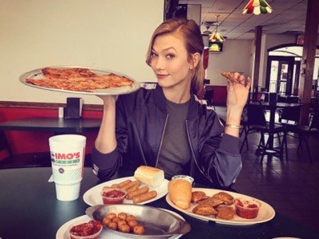 St. Louis Native Karlie Kloss Gives Local Businesses a Shout-Out