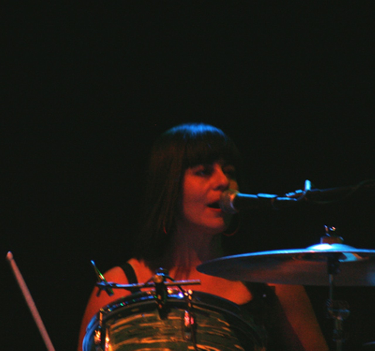 Janet Weiss, drums. Read the Stephen Malkmus concert review in A to Z