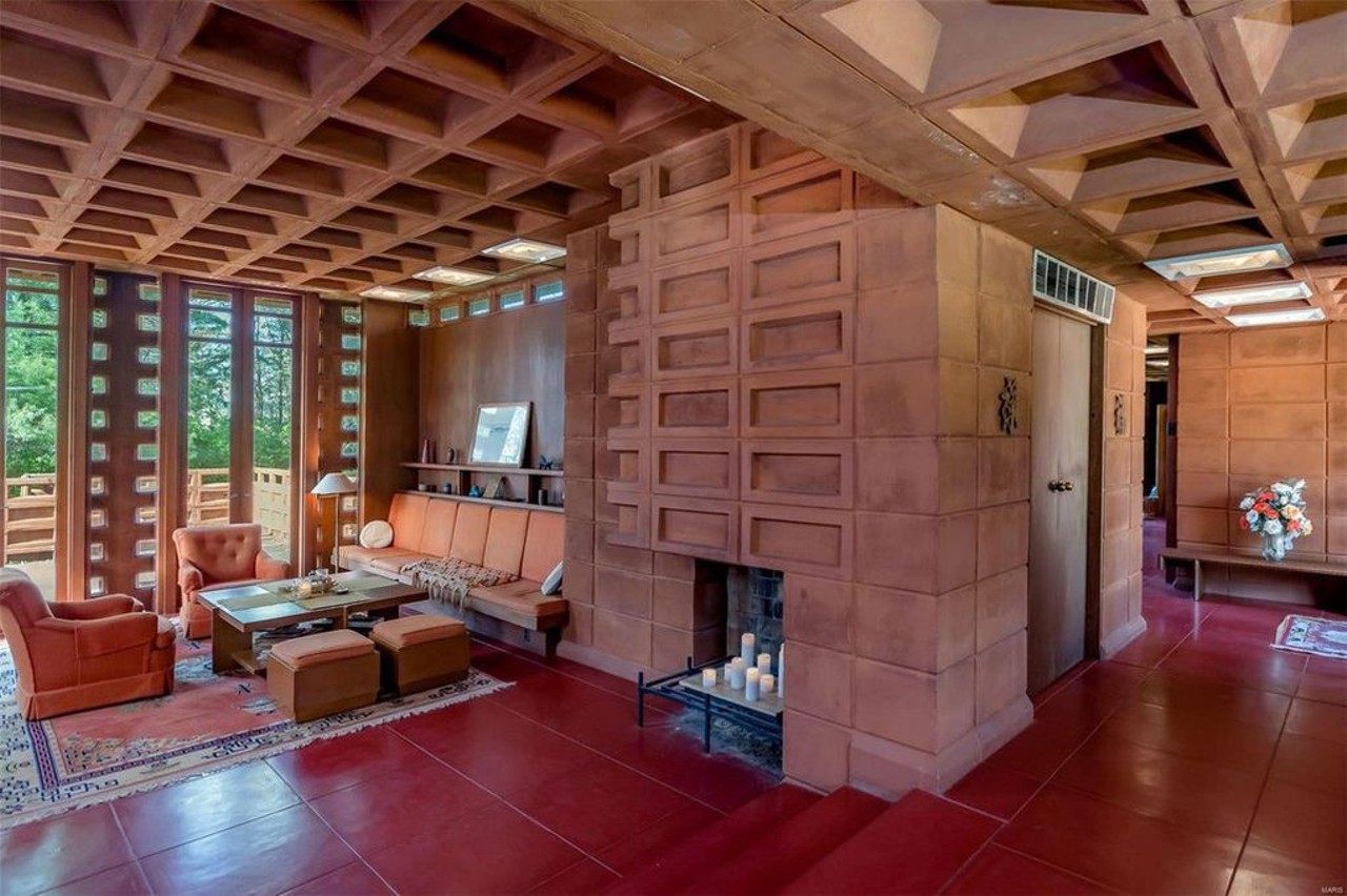 Stunning Frank Lloyd Wright-Designed &#145;Pappas House&#146; for Sale in St. Louis