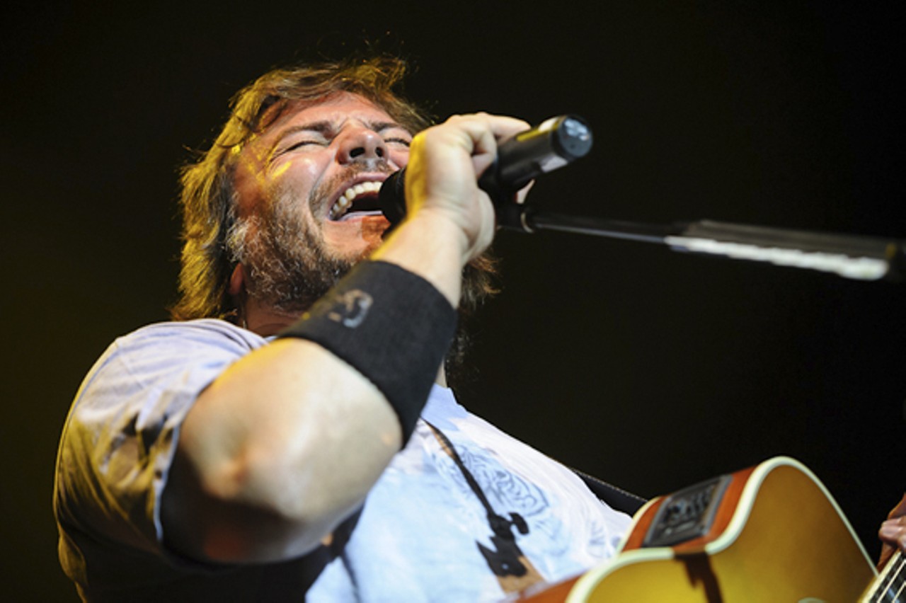 Jack Black of Tenacious D, complete with fire in his eyes, addressing The Pageant.