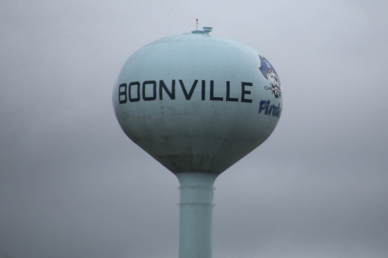 Boonville, Missouri
Estimated drive time: 2 hours and 40 minutes. Directions here. 
There are a variety of designated eclipse viewing areas as well as festivities planned for Boonville, including a "Solar Fest" at one of the town's schools, a "Black Out Party" at one of the town pubs, and an Eclipse weekend at one of the local bar and grills, complete with t-shirts, eclipse glasses and extra seating. Check out all the fun right here. Photo courtesy of Flickr / Paul Sableman.
