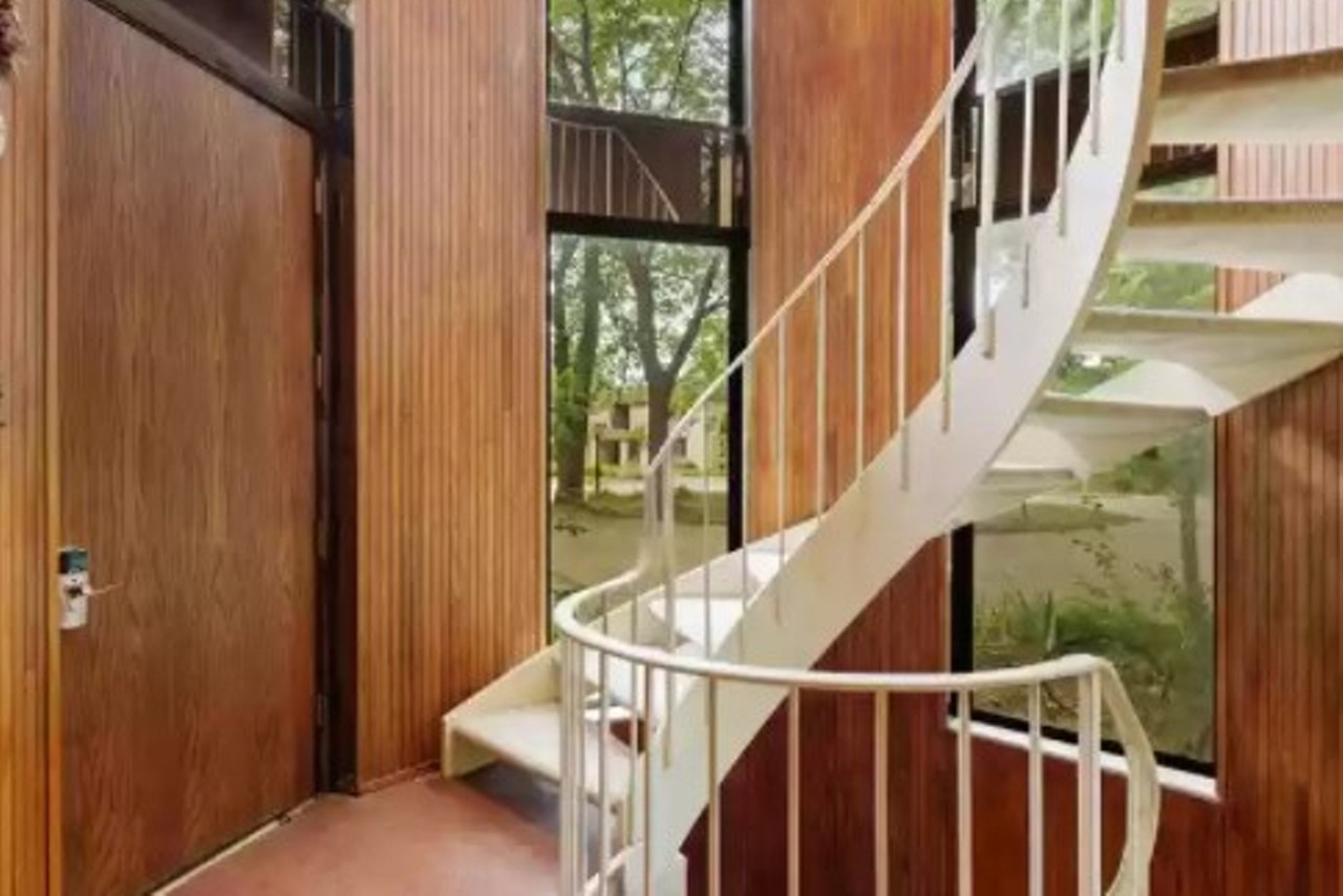 There's a Slide From the Bedroom to the Pool in This Illinois House [PHOTOS]