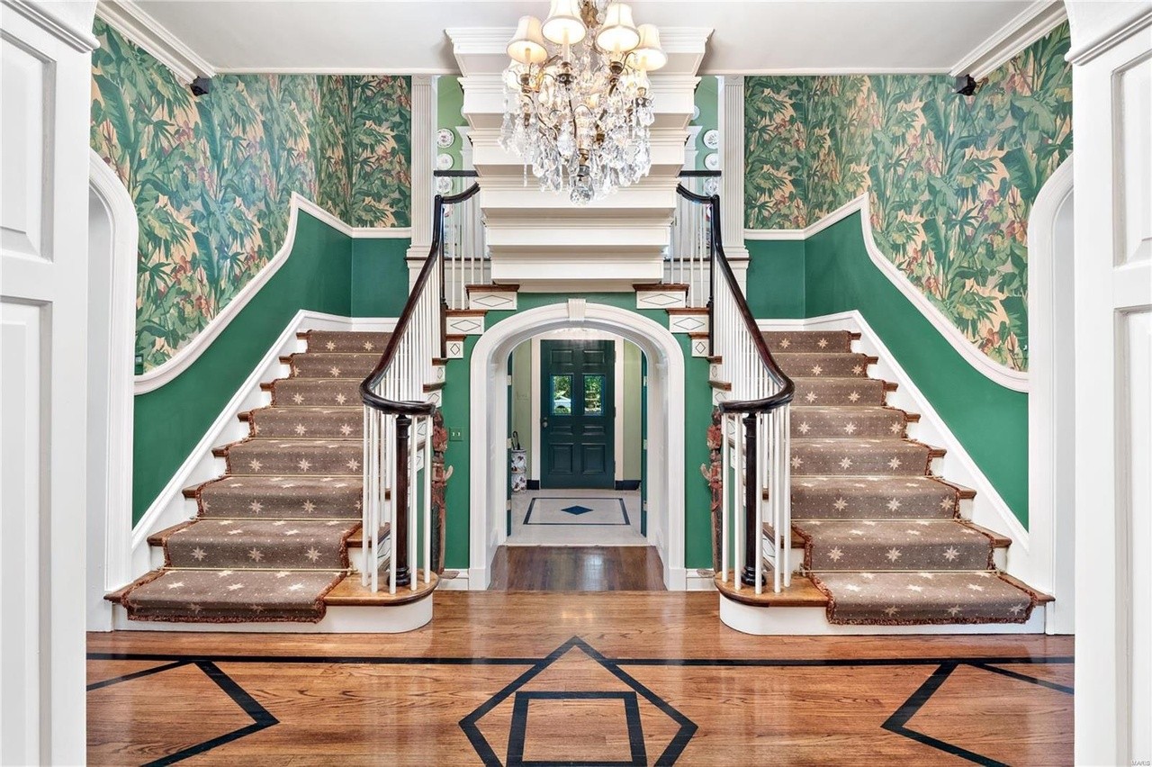 This Maximalist Mansion in Ladue Has a Wild Interior [PHOTOS]