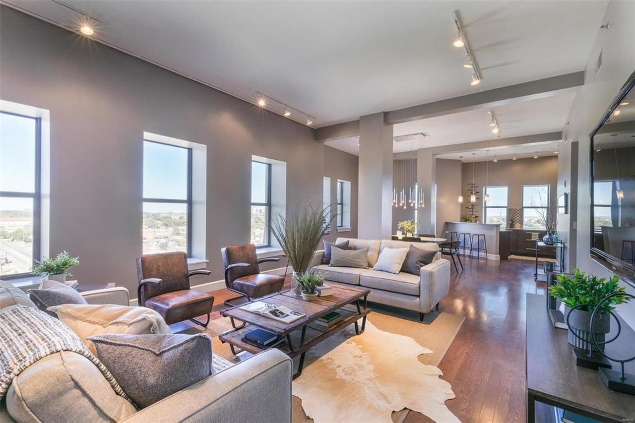 This Penthouse in South City Has the Best Rooftop View in St. Louis [PHOTOS]