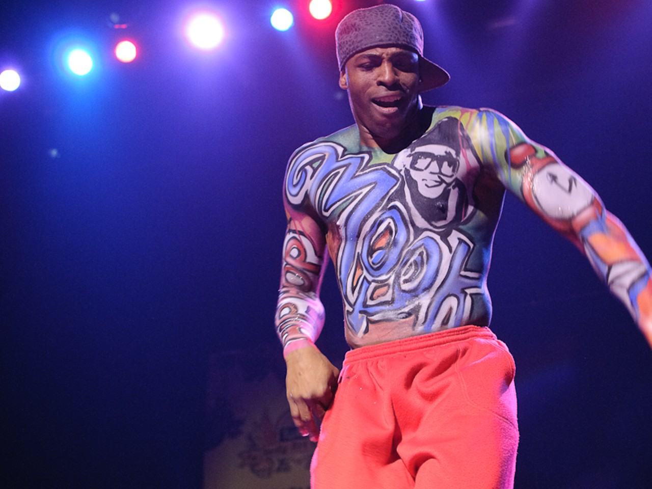 This performer's credo? Hip-hop ain't dead, so let's kick it old-school.