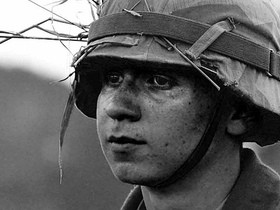 A young American soldier - HTTP://WWW.FLICKR.COM/PHOTOS/JDN/ / CC BY-SA 2.0